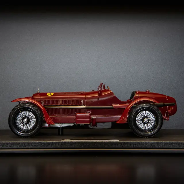 1931 Alfa Romeo 8C 2300 Monza 1:8 Scale Model by Amalgam