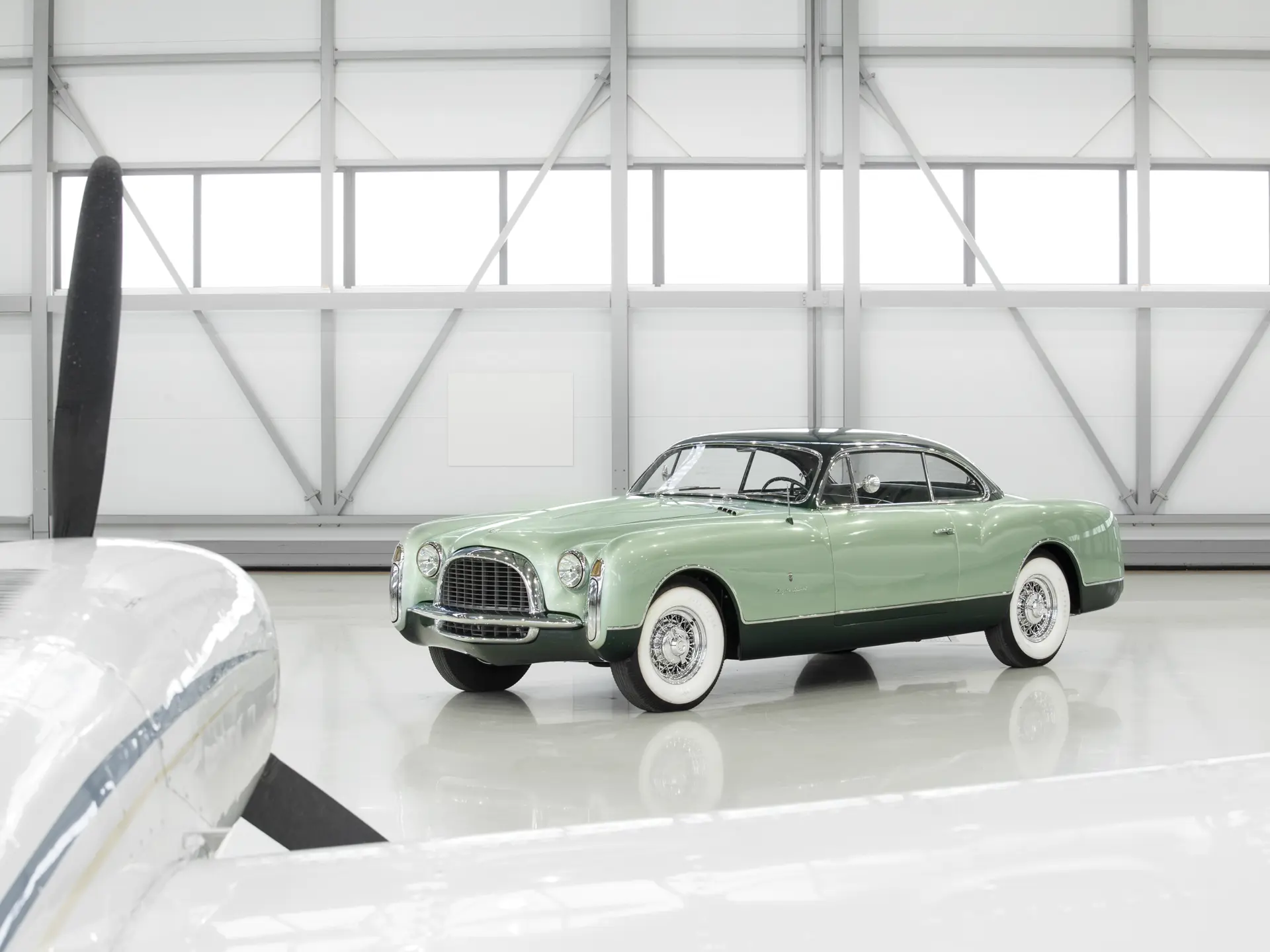 M2 1957 ダッジ COE & ウィリス・クーペ・ギャッサー(チェイスカー) M2 Machines CHASE Auto Haulers 1957 Dodge COE 2 car bed 1 of