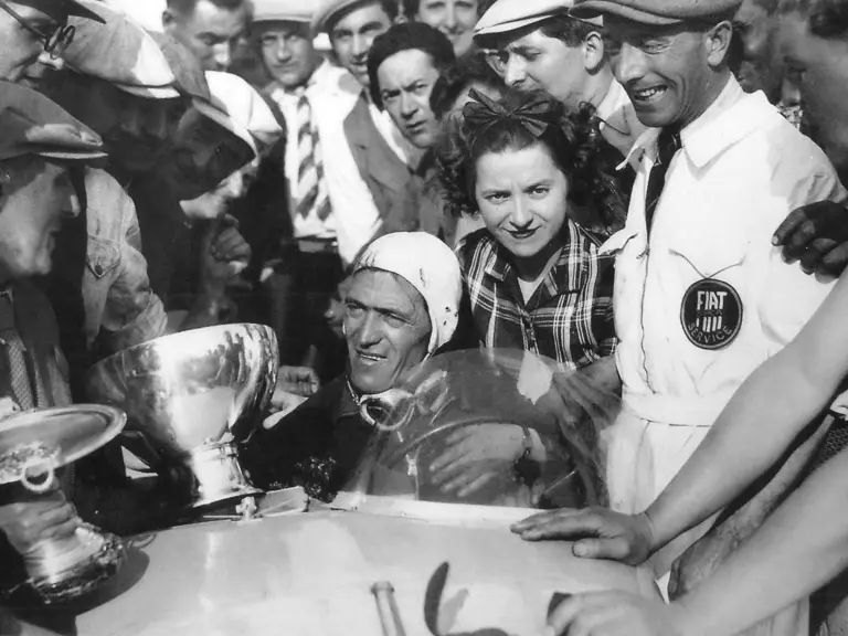 Amédée Gordini clutches the trophy for winning the 1938 Bol d’Or on chassis 823885’s competitive debut.