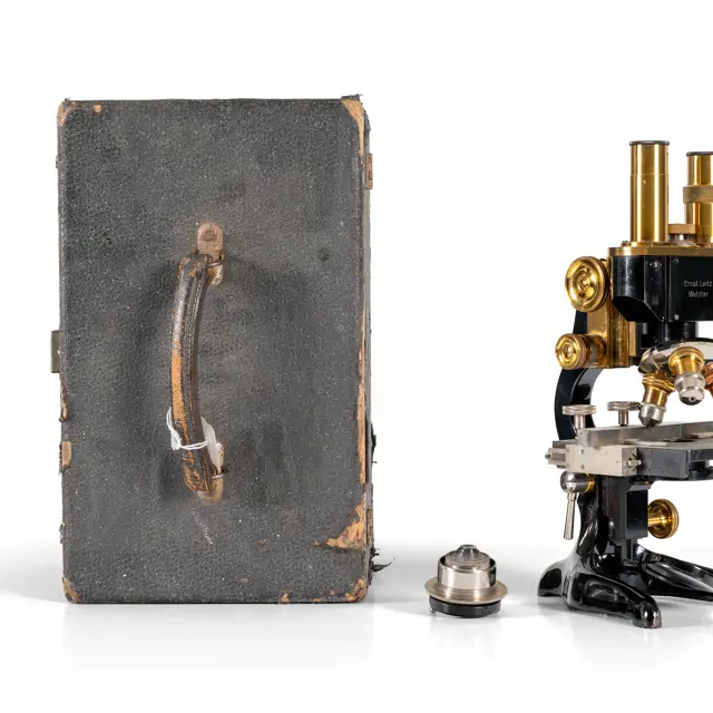 Ernst Leitz Wetzlar Microscope with Case | The Hershey Auction