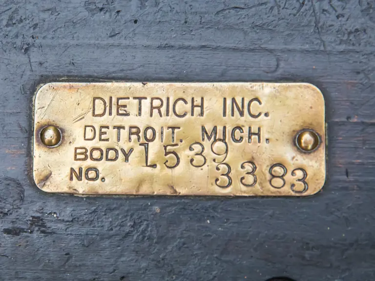 Auction Lot  Photography by Deremer Studios LLC