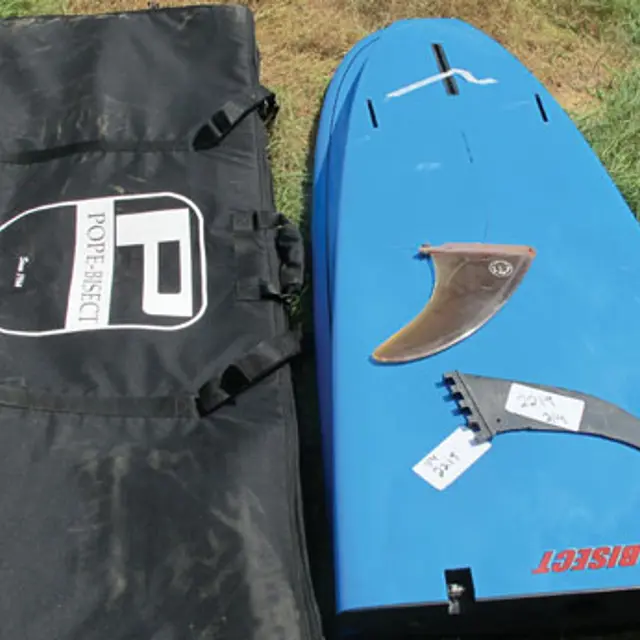 POPE-BISECT」×「HARBOUR SURFBOARDS」 Pope Bisect Surfboard with Bag | The Bennett Collection | RM Sotheby's