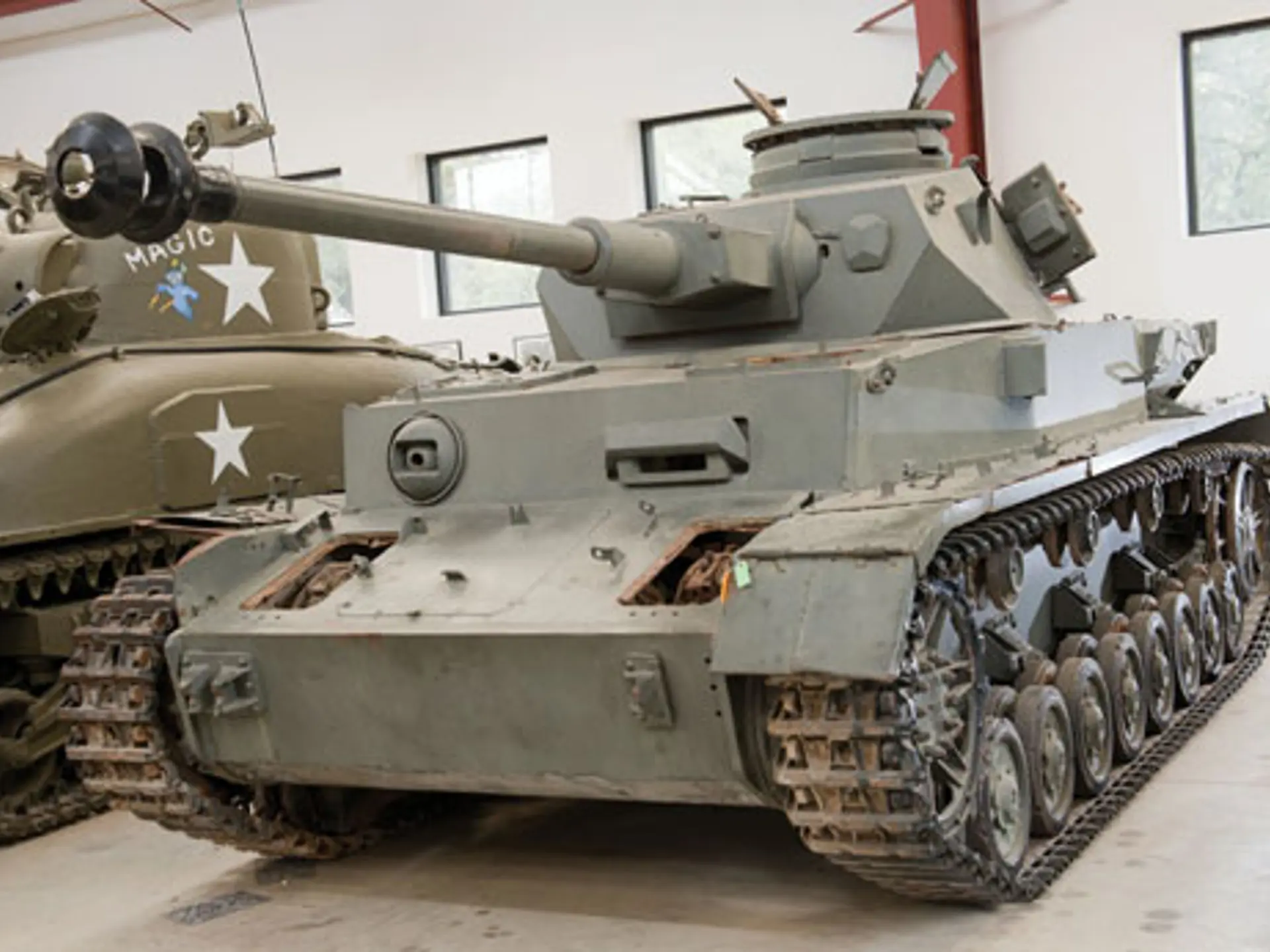 PzKpfw III Ausf. H & M4A4 シャーマン Build review of Academy Panzer IV Ausf H scale model kit