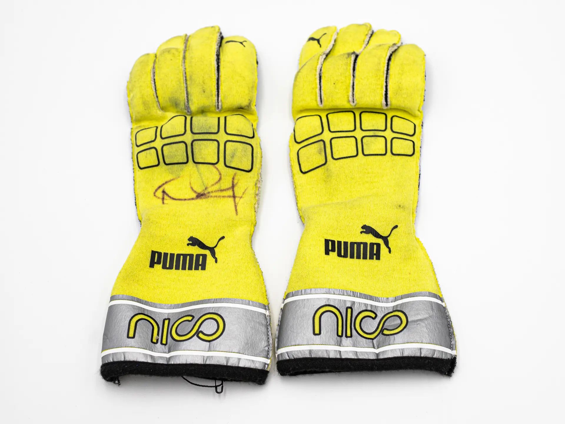 スポーツ選手 Nico Rosberg 2017 Mercedes Used Gloves Nico Rosberg Signed 2016 Replica Gloves Pair – Formula World