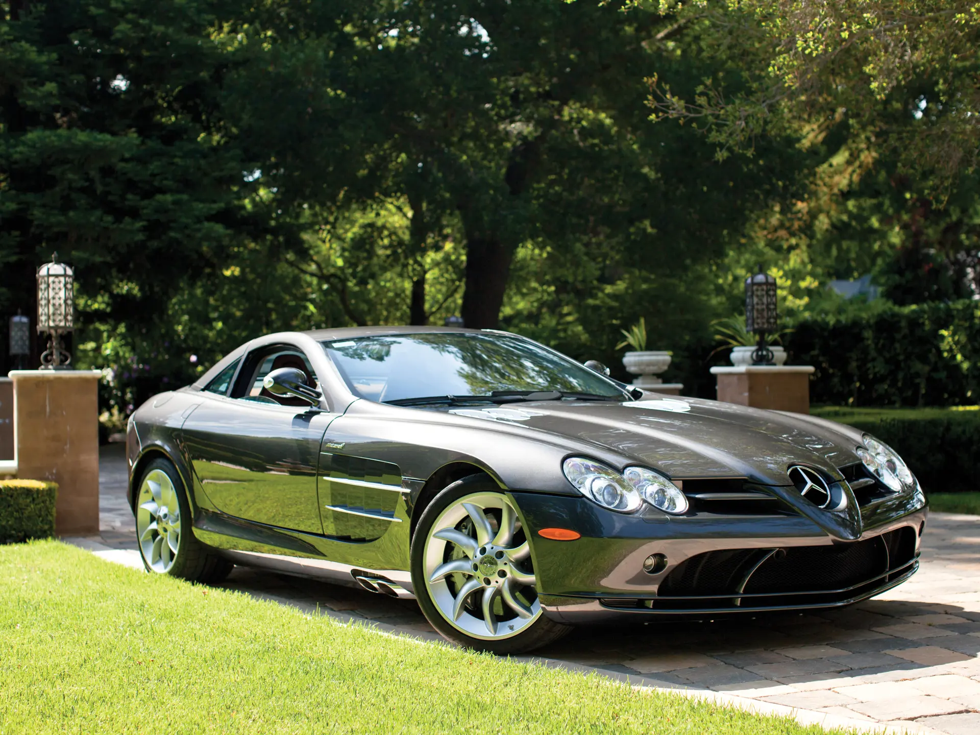 自動車 Mercedes-Benz SLR McLaren Mercedes SLR McLaren Goes Full Speed Racer At SEMA