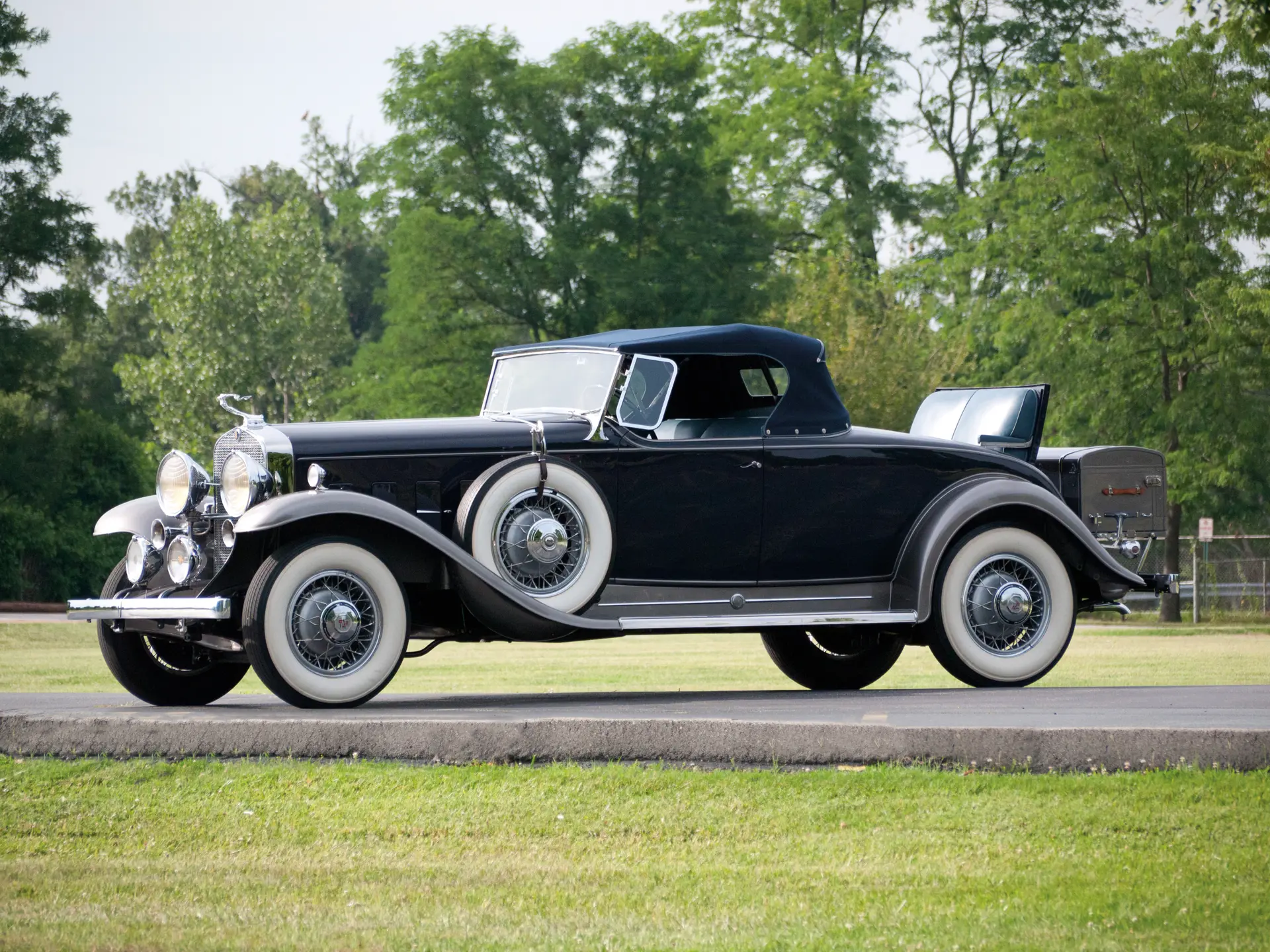 1931 Cadillac V-12 Roadster by Fleetwood | St. John's 2012 | RM
