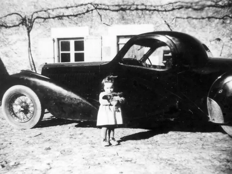 Chassis no. 57524 pictured on Mr. Dubreuil’s farm alongside his niece.