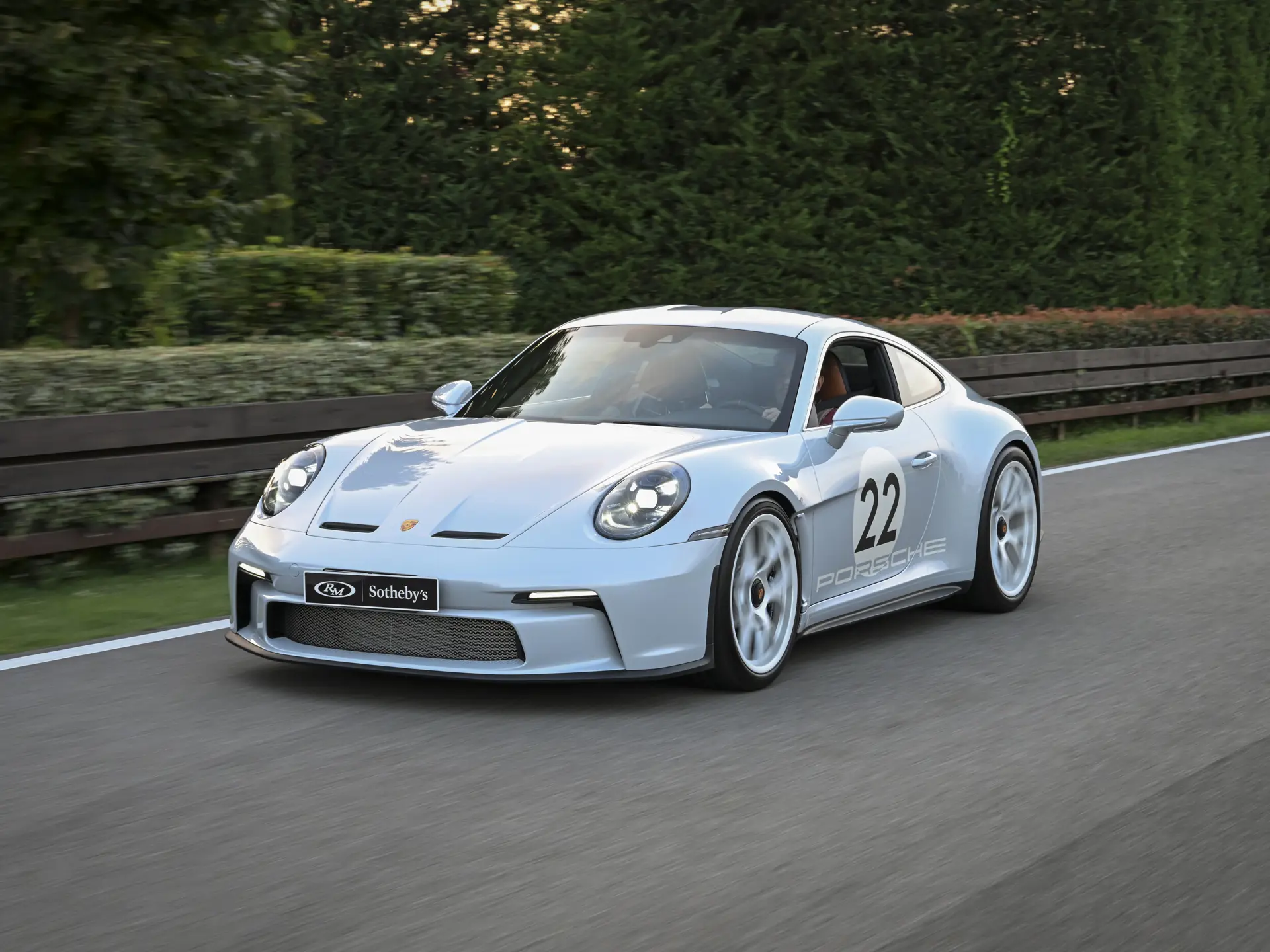 Porsche 911 (992.1)