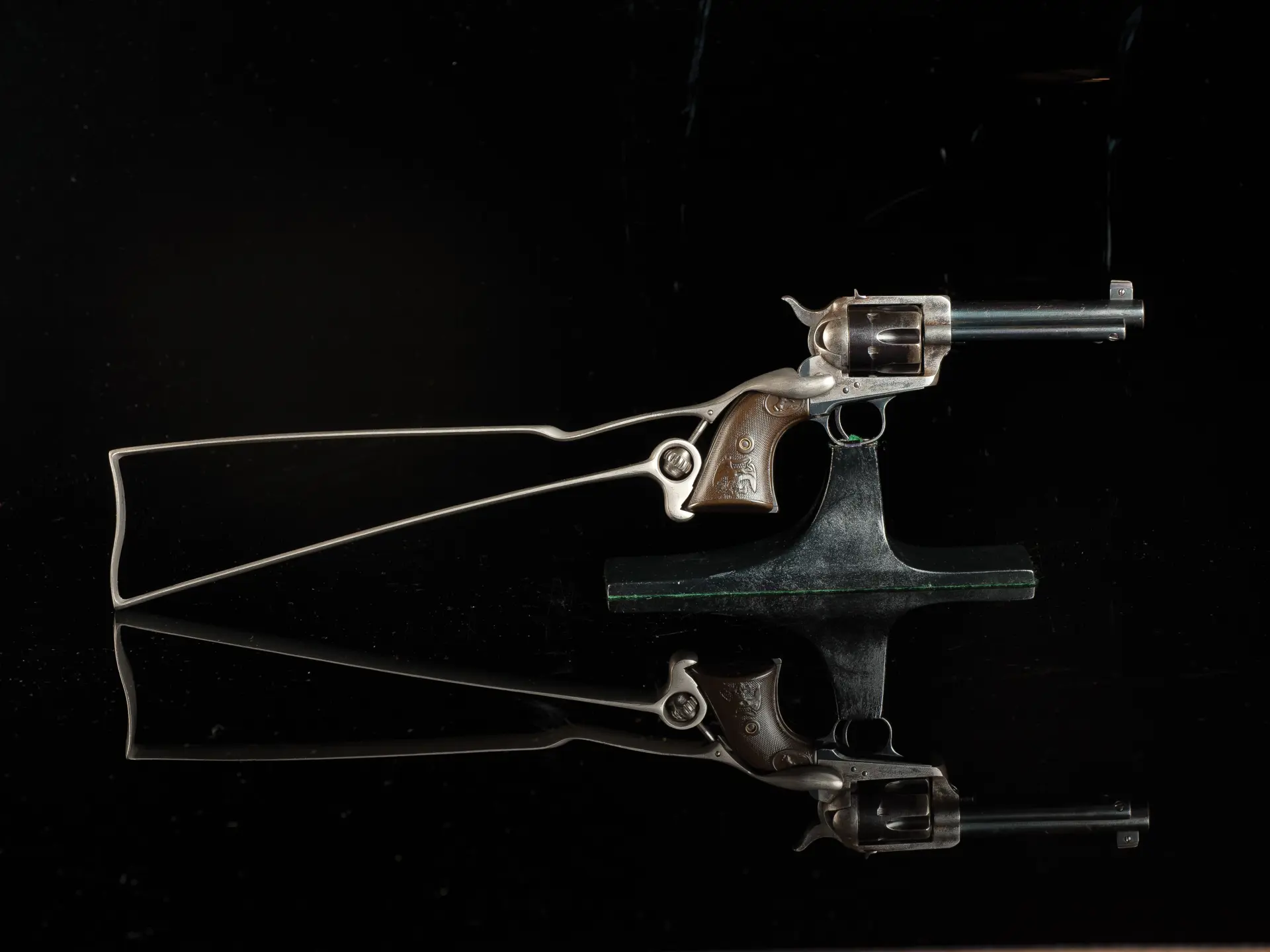 Display M1873 Colt Cavalry 装飾的な金ーリボルバー Display M1873 Colt Cavalry 装飾的な金ーリボルバー Display