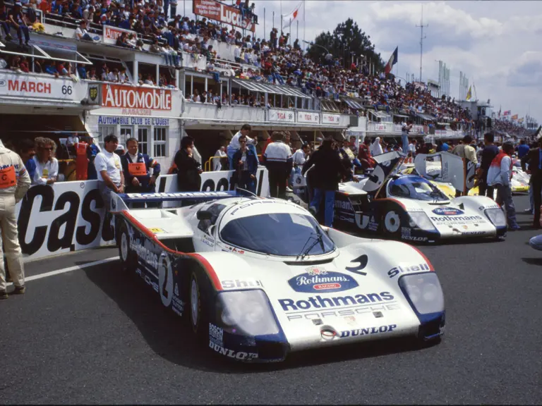 The Porsche lines up in the pit lane at 1986 24 Hours of Le Mans.