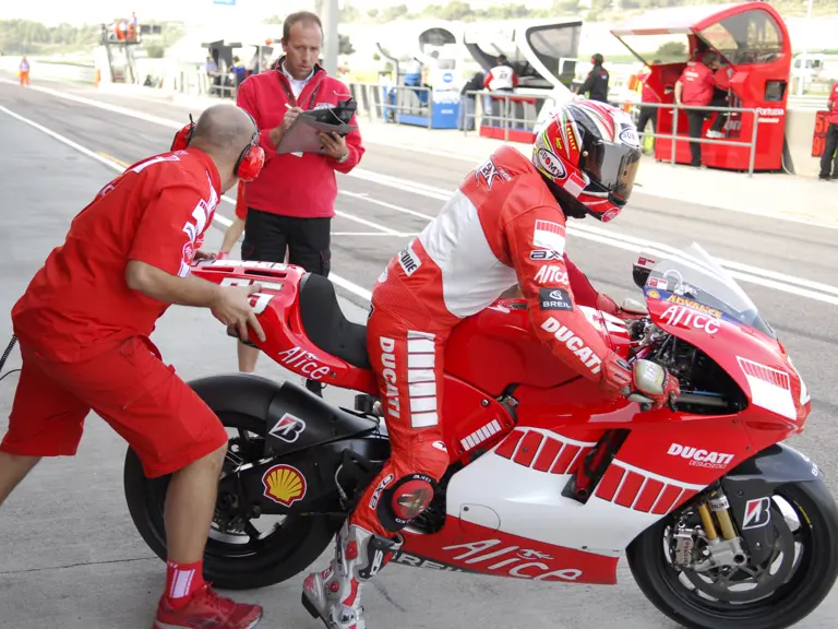 The GP6 as seen during the final round of the 2006 MotoGP season at Valencia.
