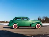 1938 Oldsmobile | Photo: Teddy Pieper | @vconceptsllc