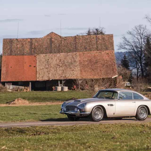 Aston Martin DB5 Shooting Brake 1963 限定品 1963 Aston Martin DB5 | Paris 2016 | RM Sotheby's