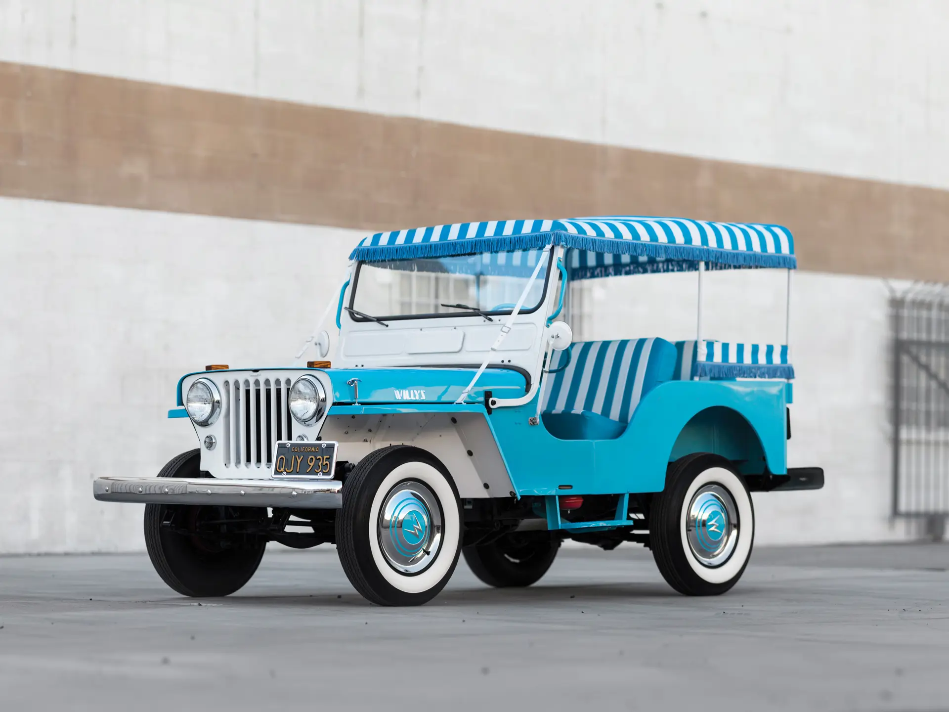 1960 Willys Jeep Gala Runabout | Arizona 2017 | RM Sotheby's