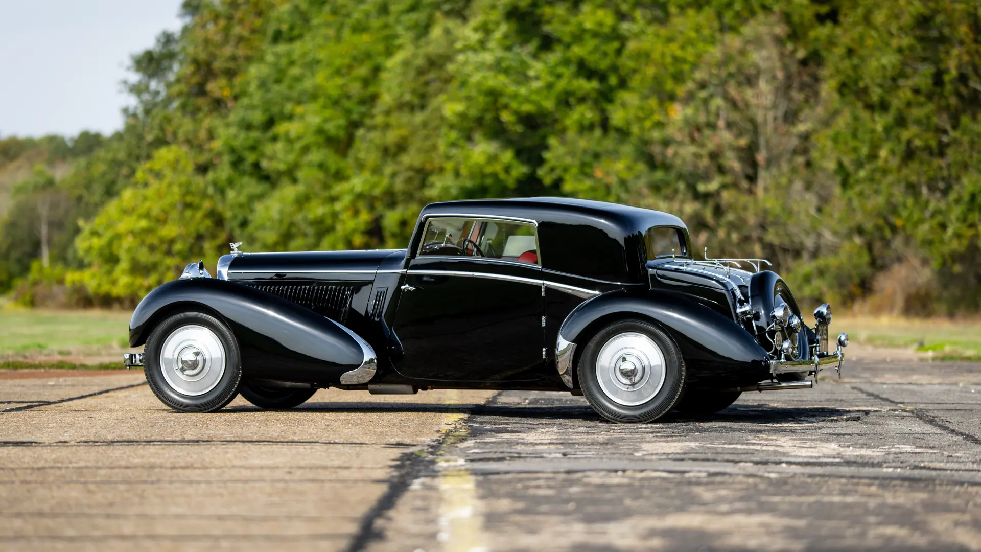 https://cdn.rmsothebys.com/6/e/f/6/1/6/6ef616376b43db970df0cbb21d0eaae093afd368.webp