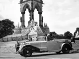 42GX posing in front of the Albert Memorial in Kensington Gardens, 1953.