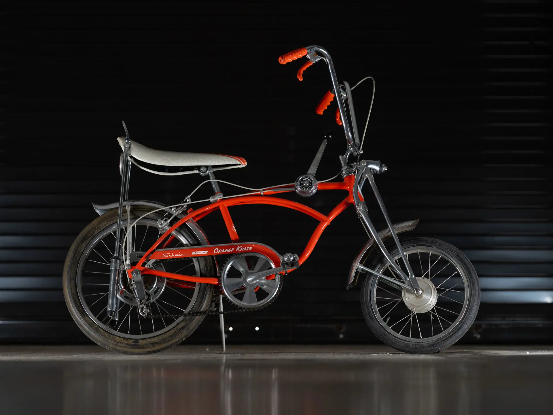 LOVE RAT（RED Ver.） Banksy Brandalism | LOVE RAT (RED Ver.) (2020) | MutualArt