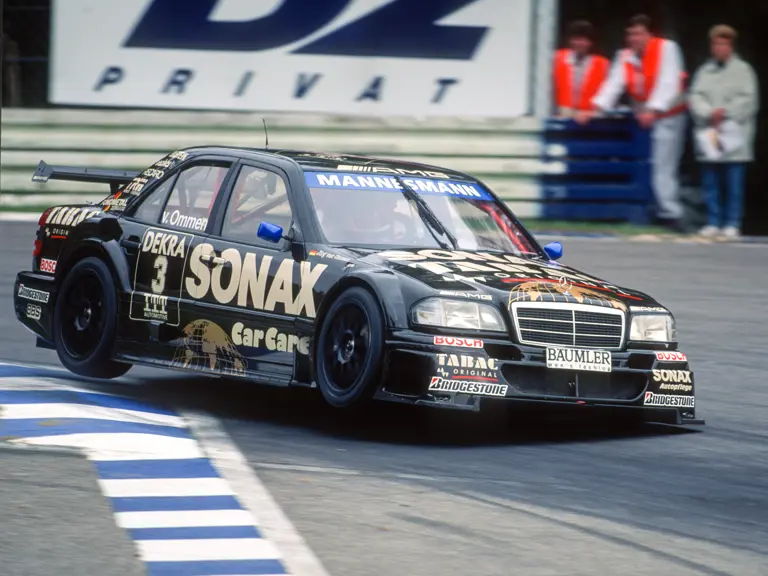 Jörg van Ommen drove the C-Klasse to 2nd place overall in the 1995 DTM Championship.