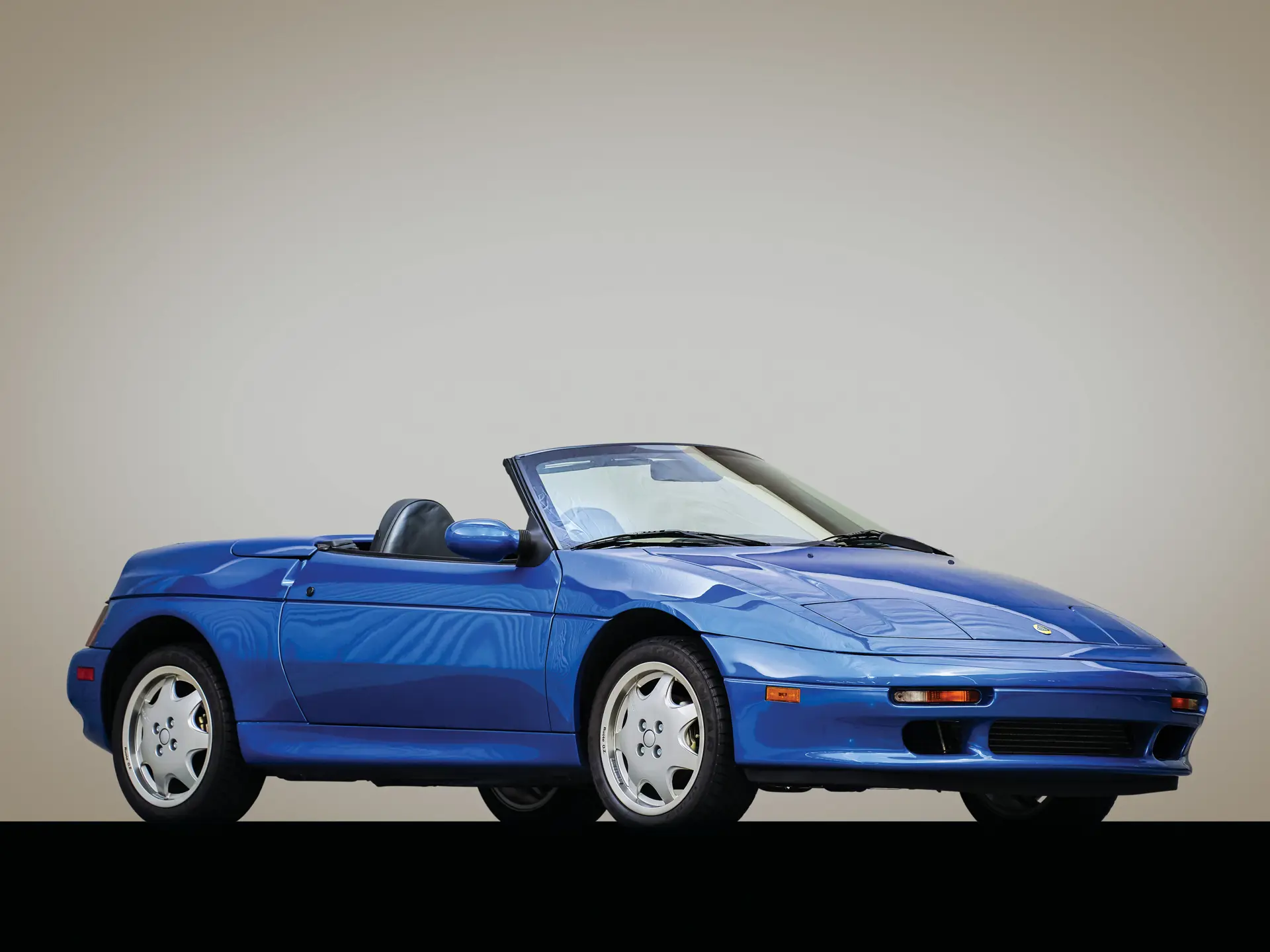 1991 Lotus Elan | Arizona 2020 | RM Sotheby's