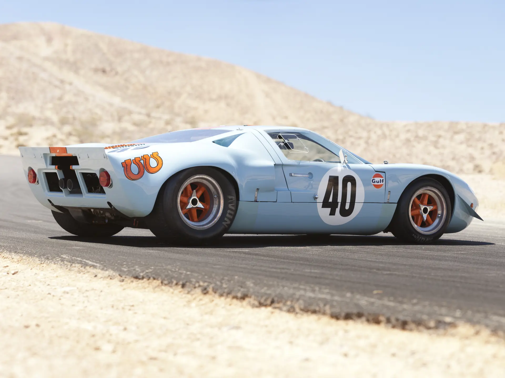 1968 Ford GT40 Gulf/Mirage Lightweight Racing Car - imagen 11