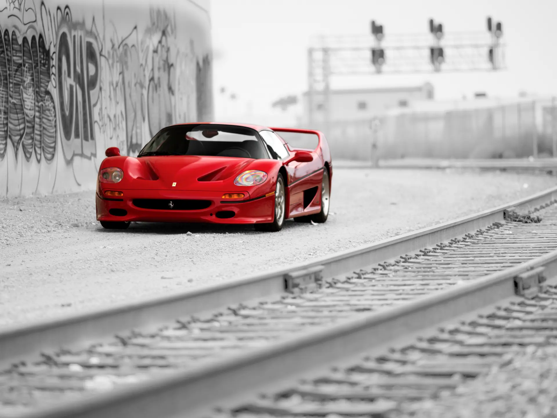 フェラーリ「F50」は新車価格の9倍！ およそ4億5000万円に価格が