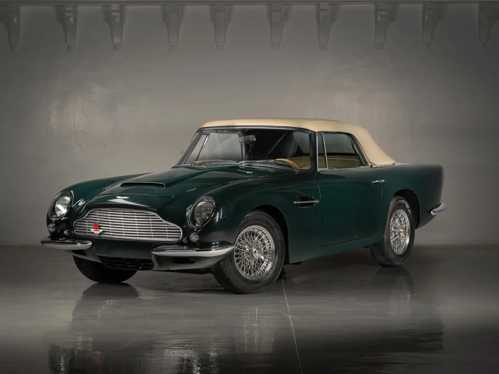 1965 Aston Martin DB Short-Chassis Volante | Milan | RM Sotheby's