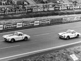 Cunningham’s #1 leaves the start with Thompson’s #2 following just behind.
