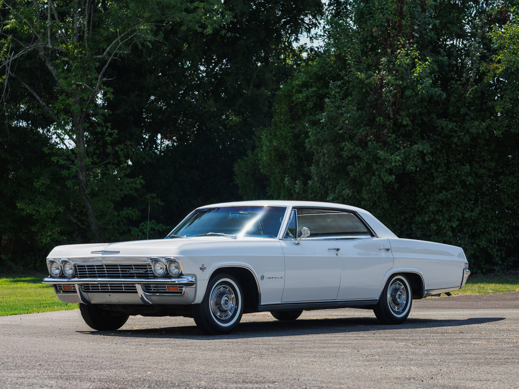 1965 Chevrolet Impala Sport Seda...