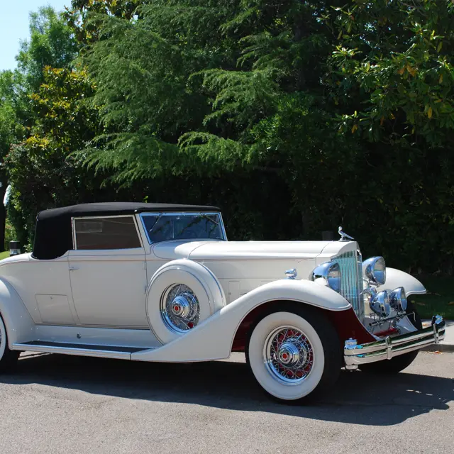 3*8様 Empire &Liberty 1933 Packard Super Eight Convertible Sedan | 427 Garage