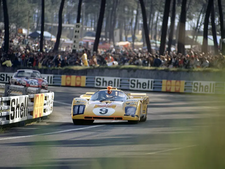 The Ferrari is seen here in its 512 M specification at the 1971 24 Hours of Le Mans.