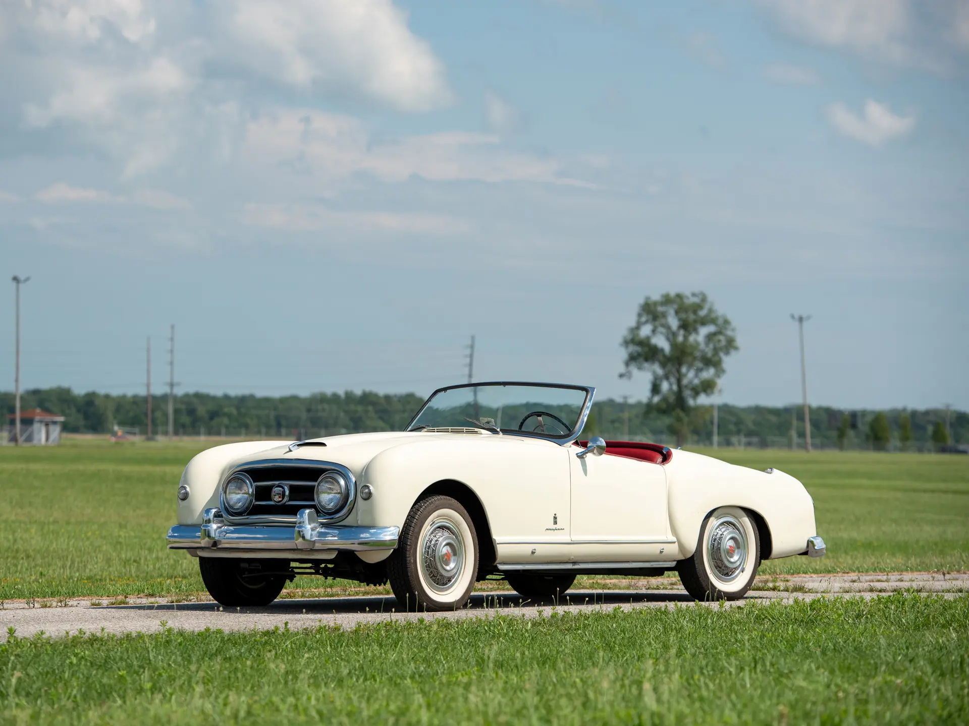 BROOKLYN COLLECTION 1954 NASH AMBASSADOR LE MANS YELLOW / WHITE BRK34A