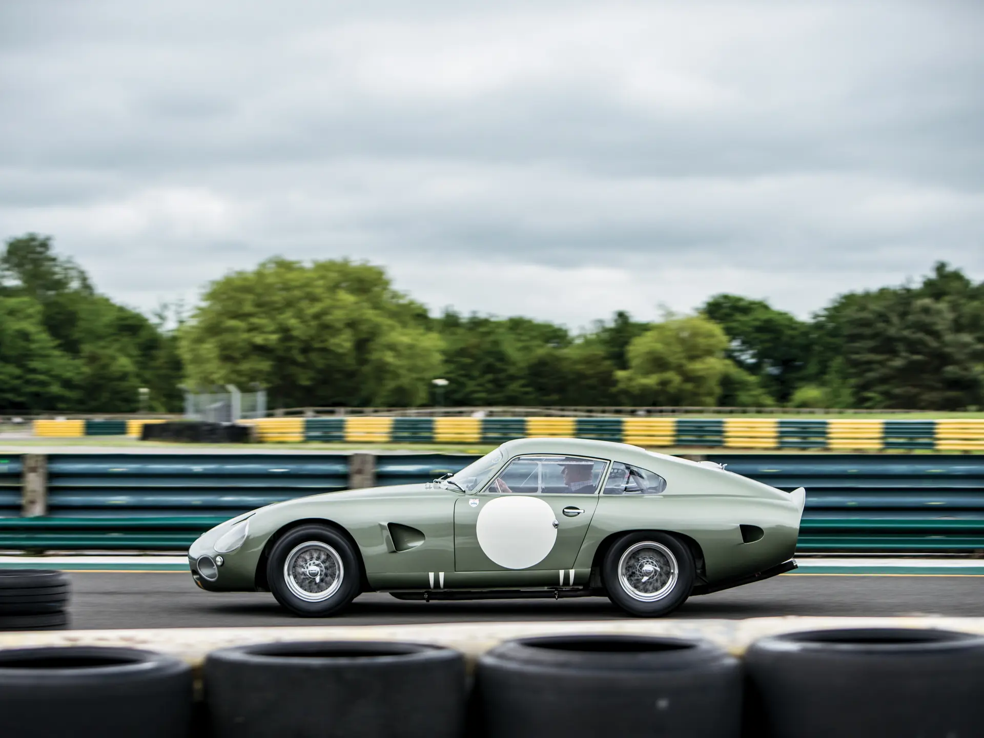 1963 Aston Martin DP215 Grand Touring Competition Prototype - imagen 4