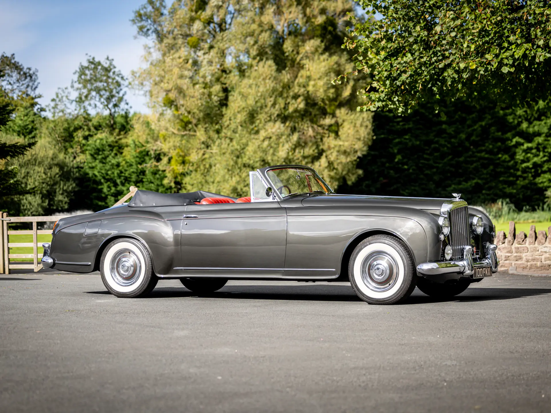 新品　BENTLEY　PEARL GARLAND　WedgeWood 1958 Bentley S1 Continental Drophead Coupé by Park Ward