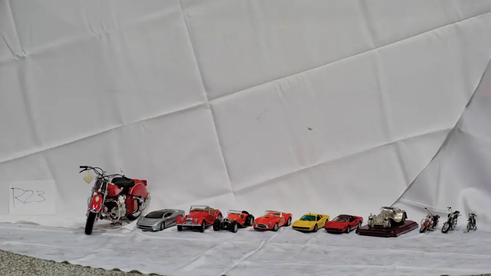 Selection of Various Models of Varying Scales | Fort Lauderdale 2014 ...