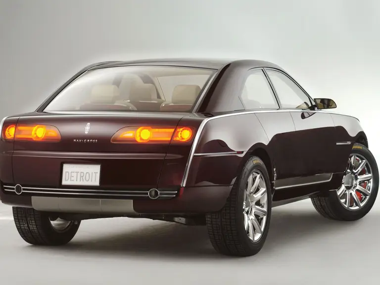 Lincoln Navicross Concept.