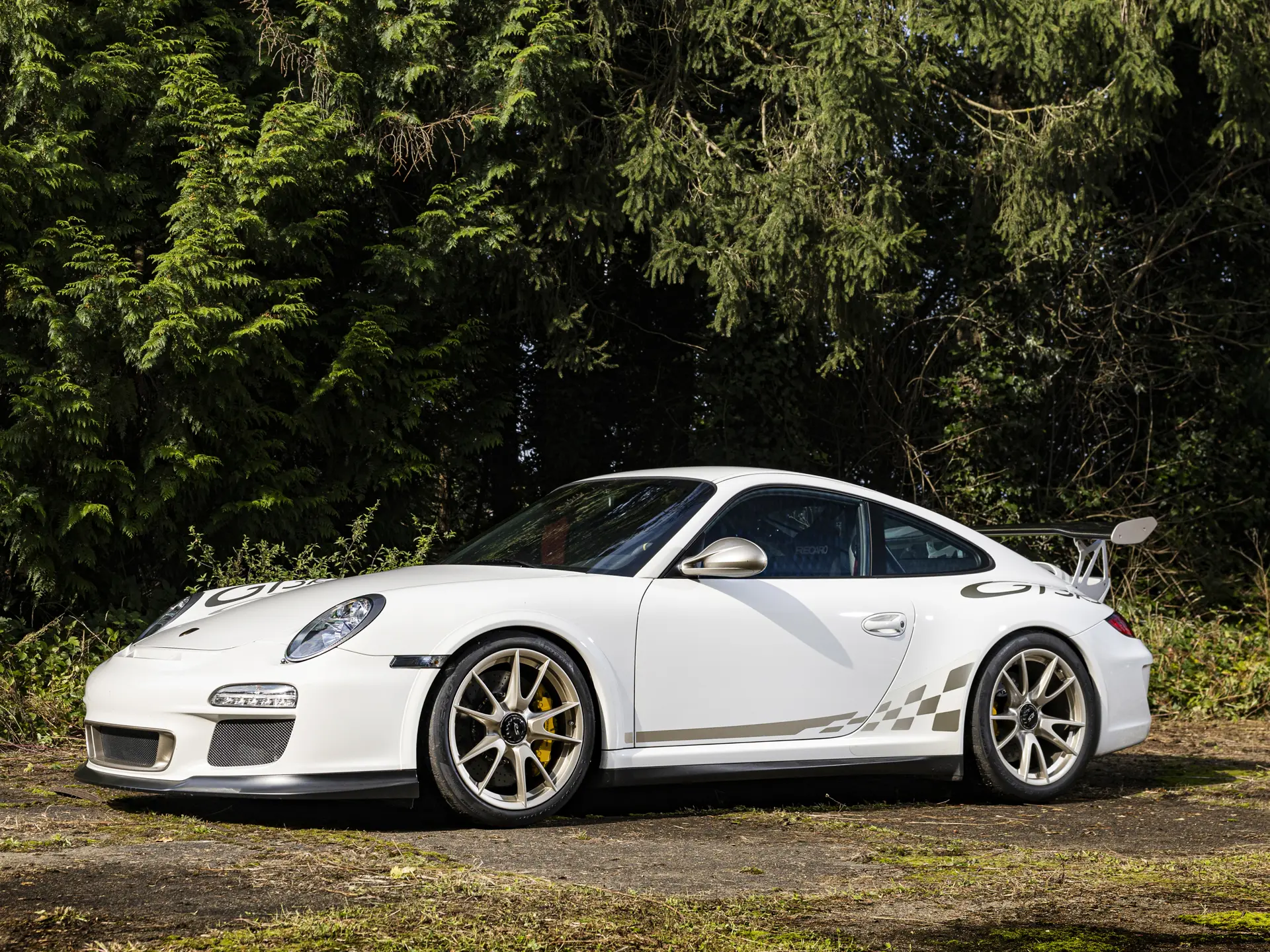 【PORSCHE】Porsche 911 （997）GT3 R 2010#P3 2010 Porsche 997 GT3 R Hybrid - Images, Specifications and