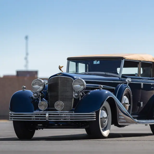 Lot #35 Danbury Mint 1933 V-16 CADILLAC TOWN CAR Pewter