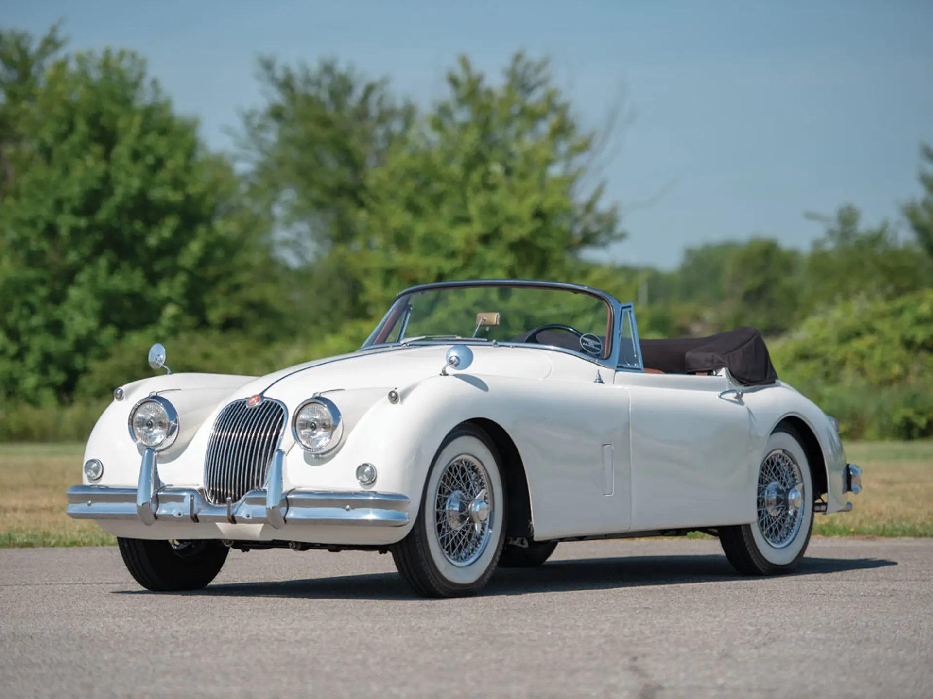 【レア】キャメロンキューブ&フォーク 1960 Jaguar XK 150 3.8-Litre Drophead Coupe | Auburn Fall 2018