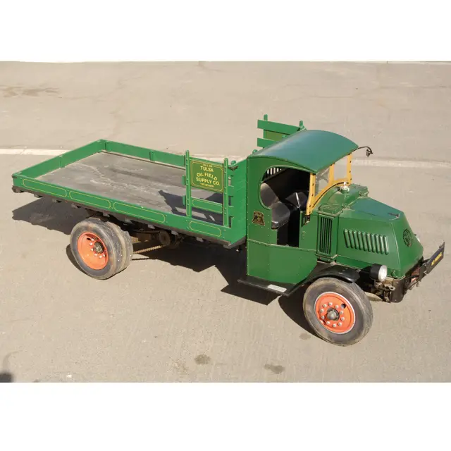 杉山模型　1920 MACK BULL DOG TRUCK 1/87 Mack Bull Dog Truck Model | The Brucker Collection | RM Sotheby's