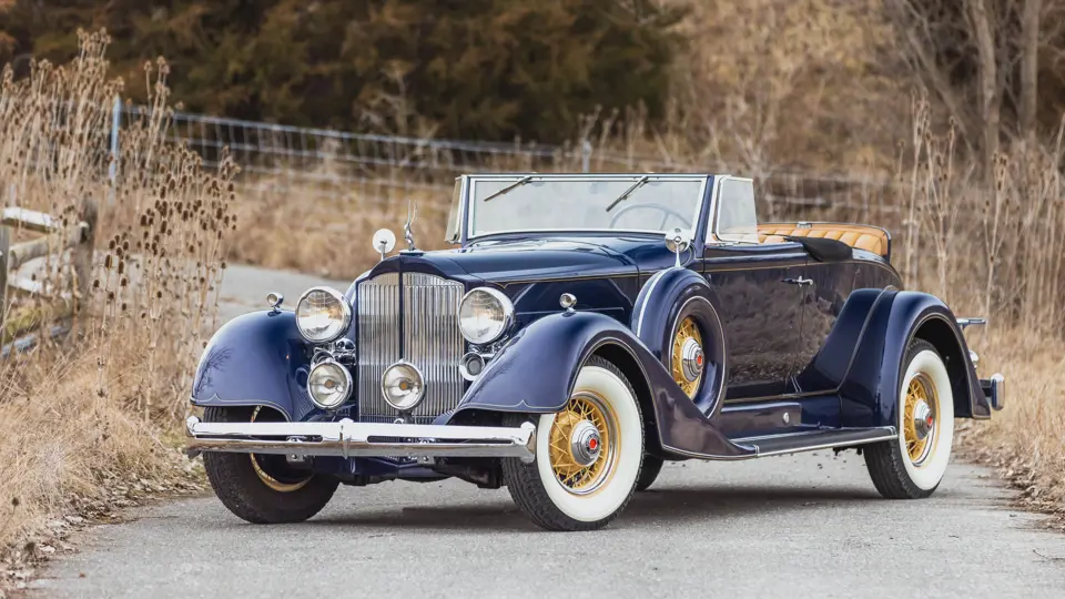 1934 Packard Super Eight Coupe Roadster | Photo: Ted Pieper - @vconceptsllc