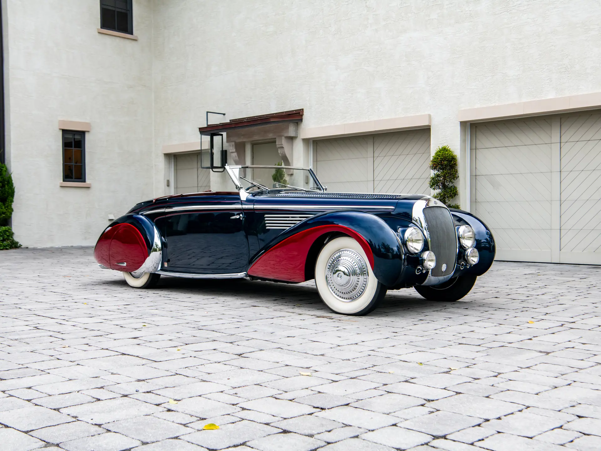 1939 Delage D8-120 Cabriolet Grand Luxe by Chapron | Monterey 2025