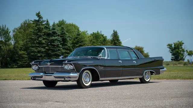 GLM 131101 1/43 1958 Chrysler Imperial Crown Ghia Limousine