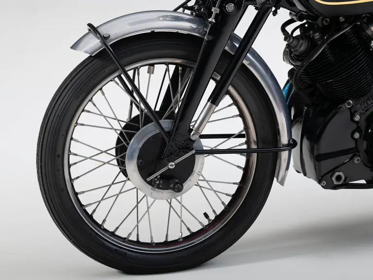 Revell vincent black shadow 2025