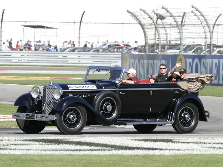 David Coulthard and Kimi Raikkonen During Parade Laps at the 2004 US Grand Prix.