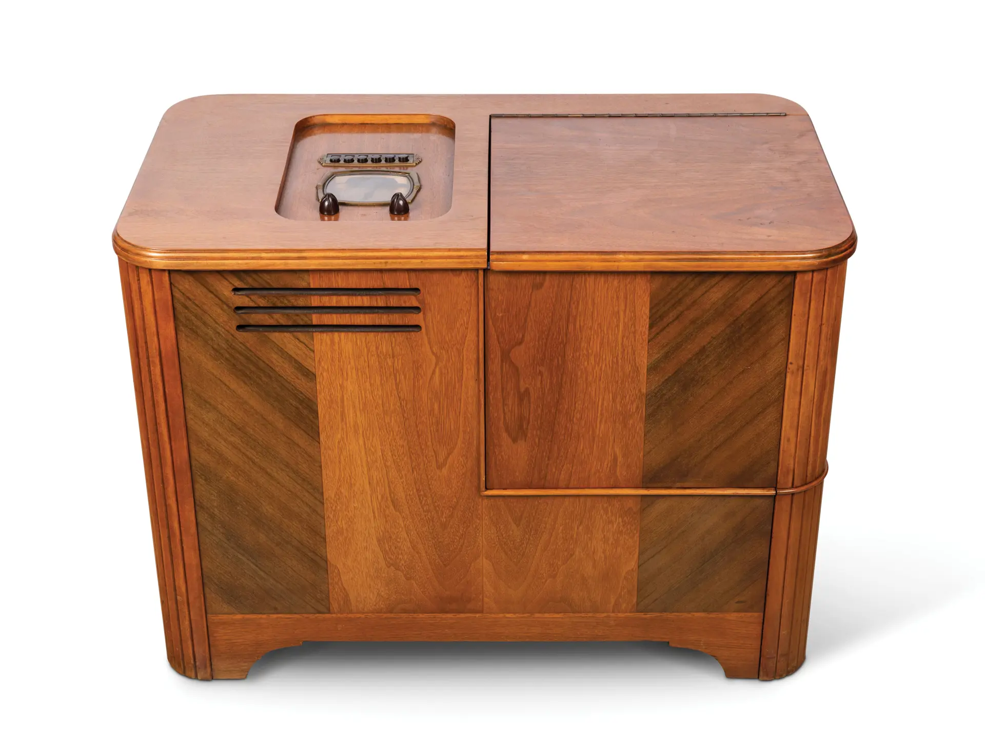 Philco Table Radio | Auburn Fall 2019 | RM Sotheby's