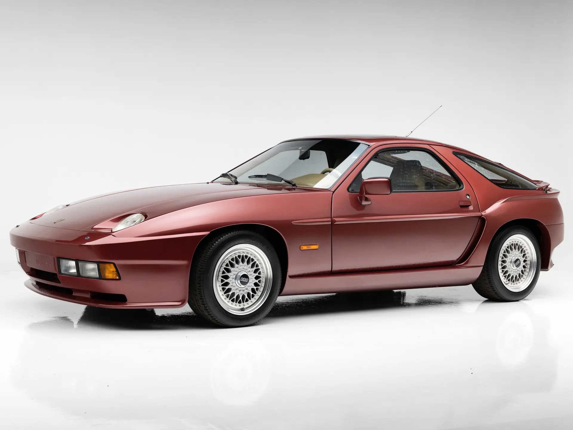 ハダメキミライ 1981 Porsche 928 S by Gemballa | Miami 2025 | RM Sotheby's