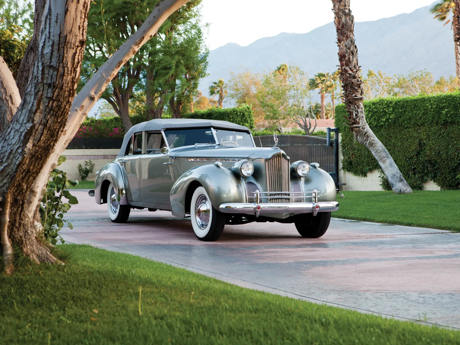 1940 Packard Custom Super Eight One-Eighty Convertible Sedan by