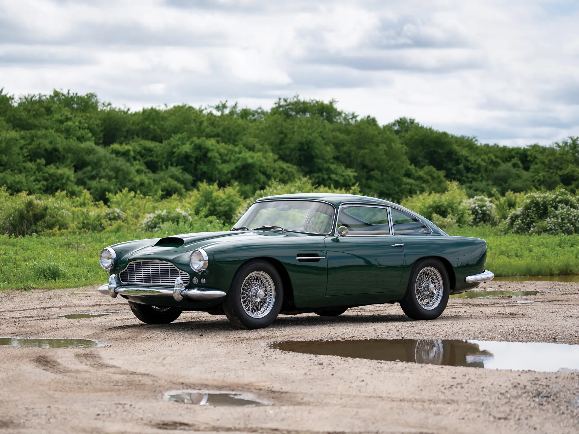 ミニカー Spark Aston Martin DB4 Series 4 1961 Spark Aston Martin DB4 Series 4 1961