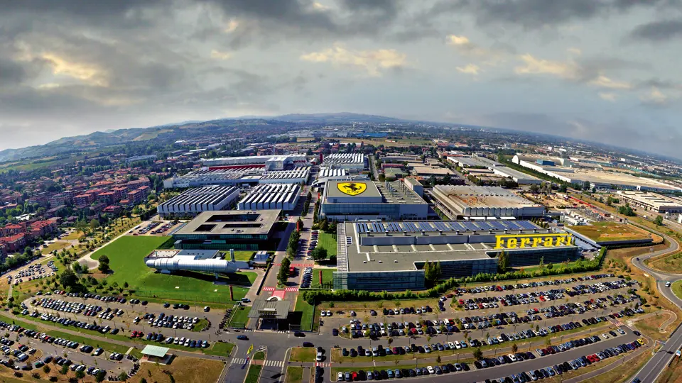 Vista aerea (foto da elicottero) dell'area dove sorge la fabbrica Ferrari