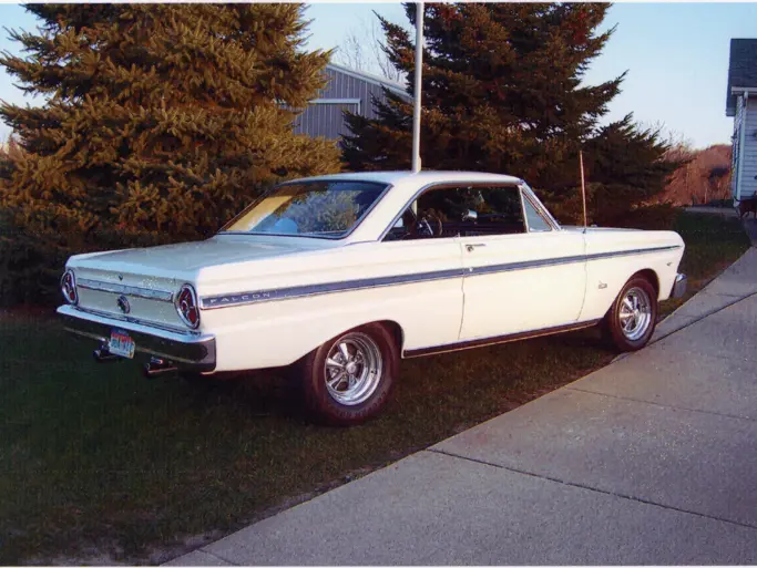 Ford Falcon Futura: auction results and sold prices